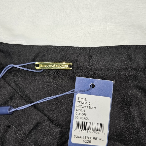 Mini Skirt - Picture 3 of 5